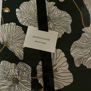 Schoolhouse Blooming Field Shower Curtain - Green NWT 72x72